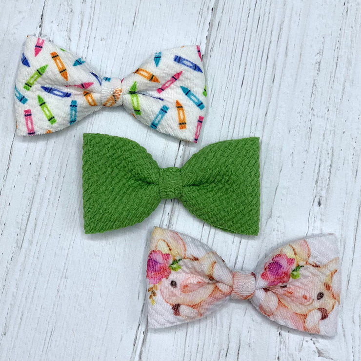 3" Piglet Bow Tie